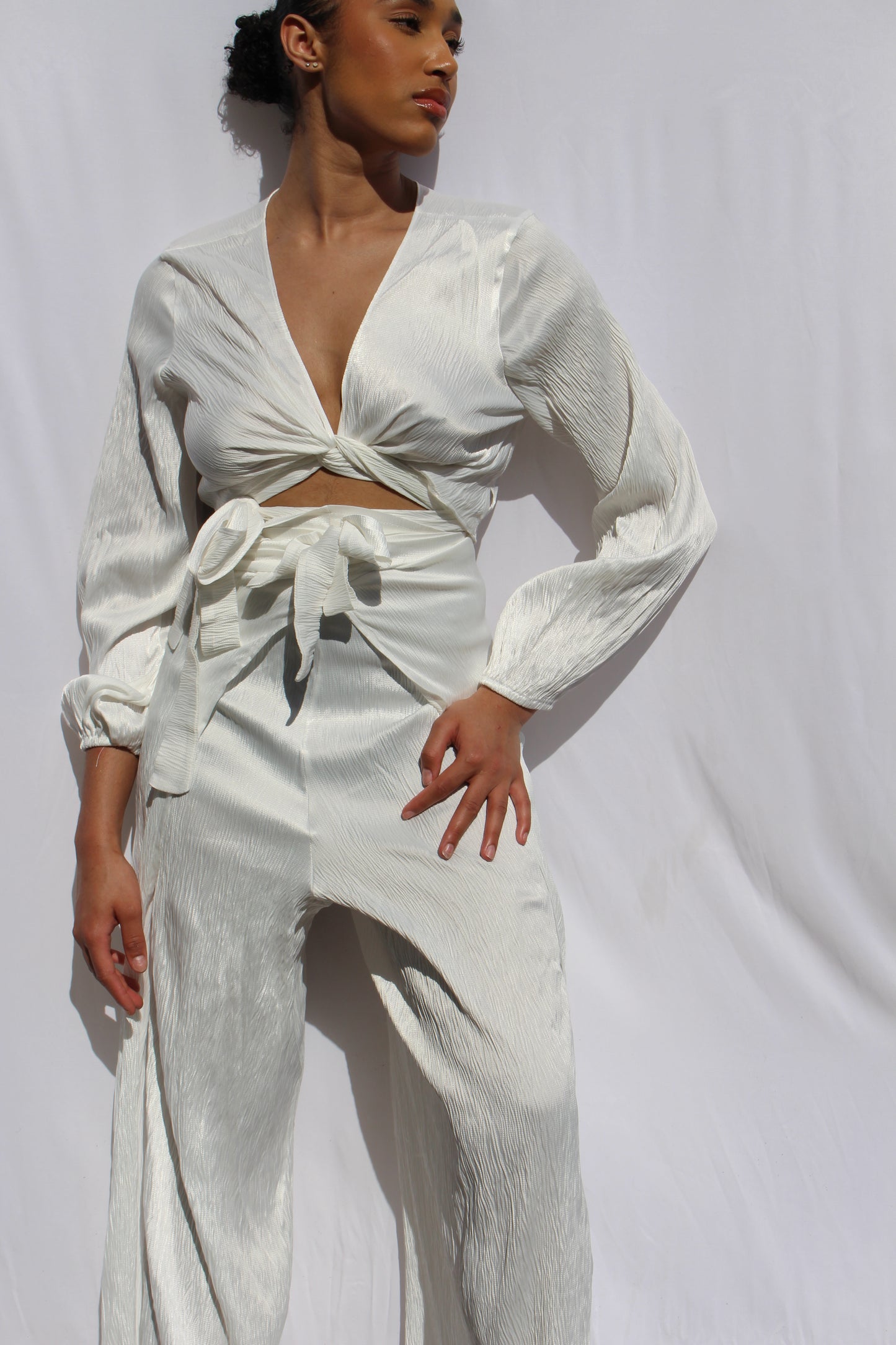 ensemble pant + blouse en crêpe satiné blanc