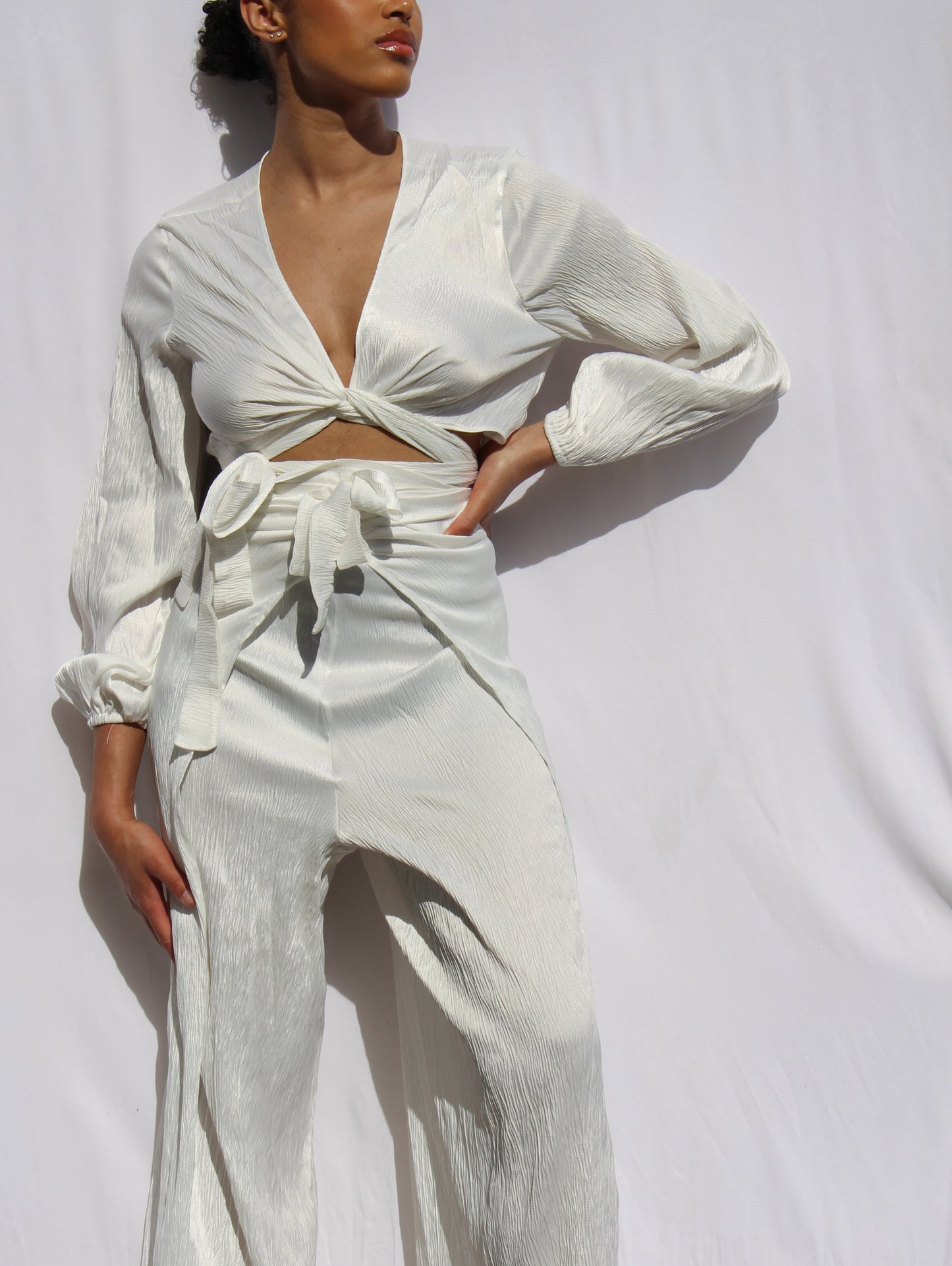 ensemble pant + blouse en crêpe satiné blanc