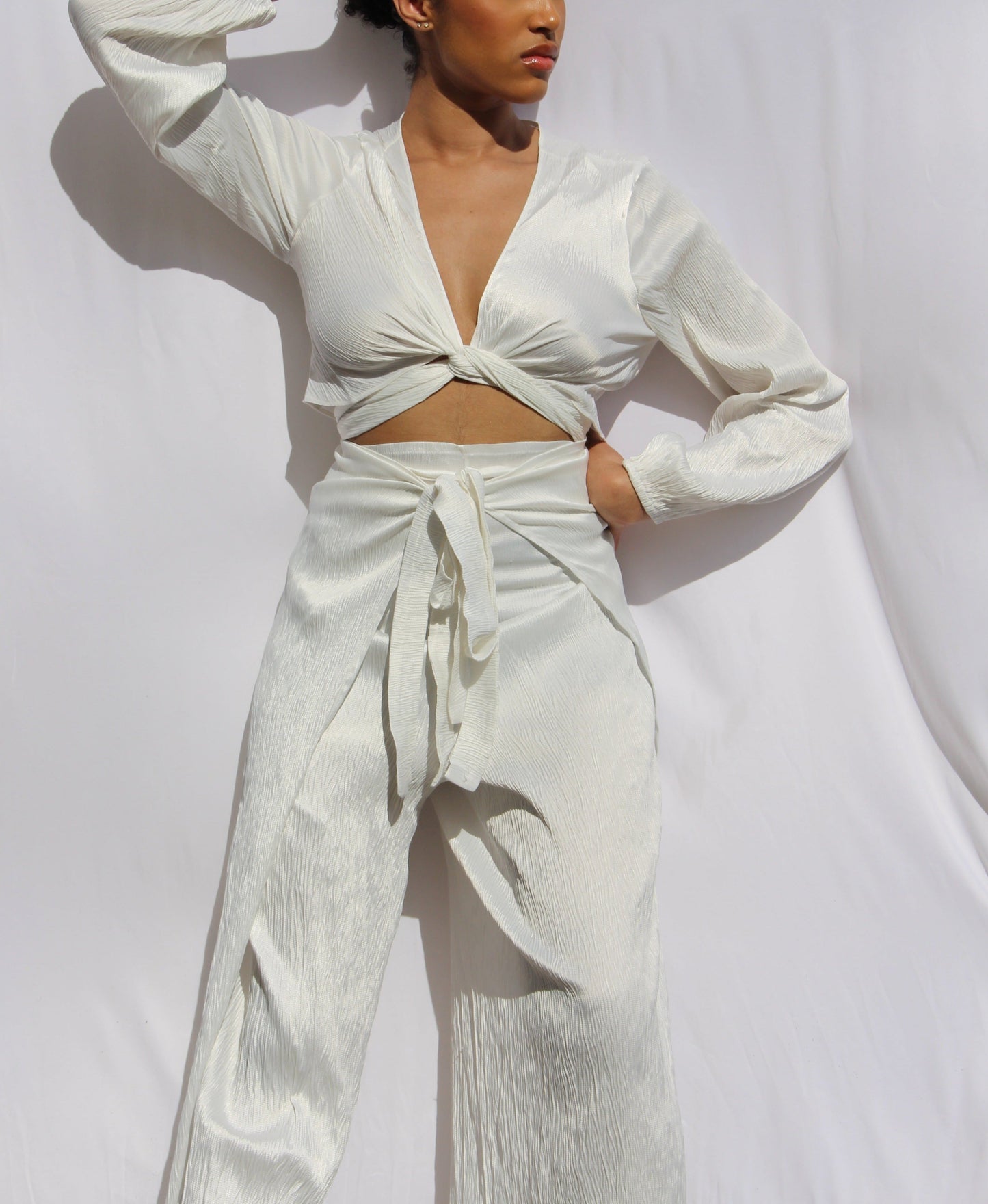 ensemble pant + blouse en crêpe satiné blanc